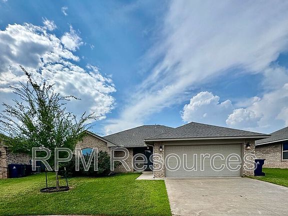 2nd image of 1213 Hickory Creek Dr
