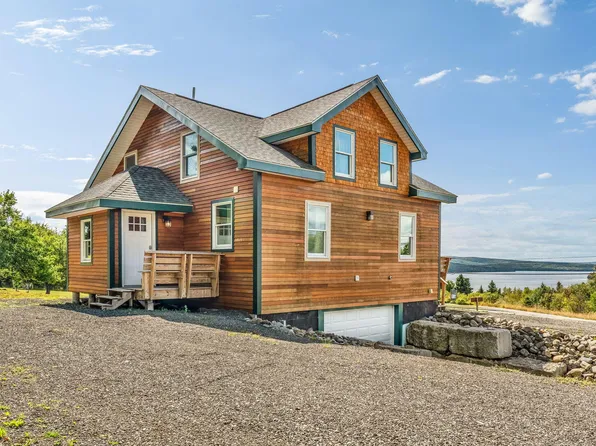 5 Dallas Hill Road, Rangeley, ME 04970