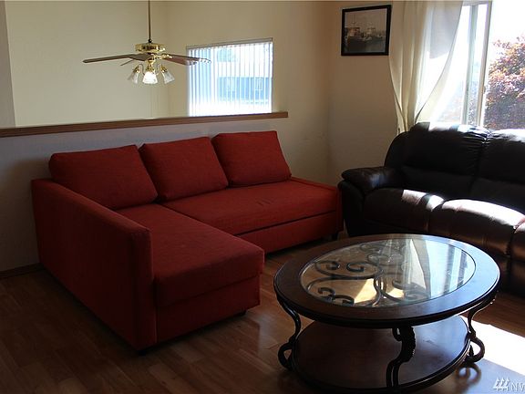 4th image of 3401 52nd Ave NE