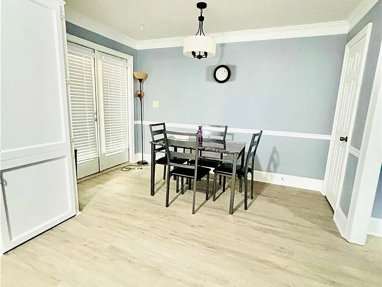 108 Barrington Dr #1 — Photo 7