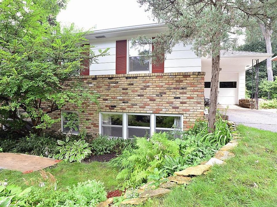 1st image of 2329 Valentine Ave