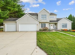 14692 Copper Penny Dr, Granger, IN