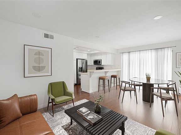 5th image of 32 Spinnaker