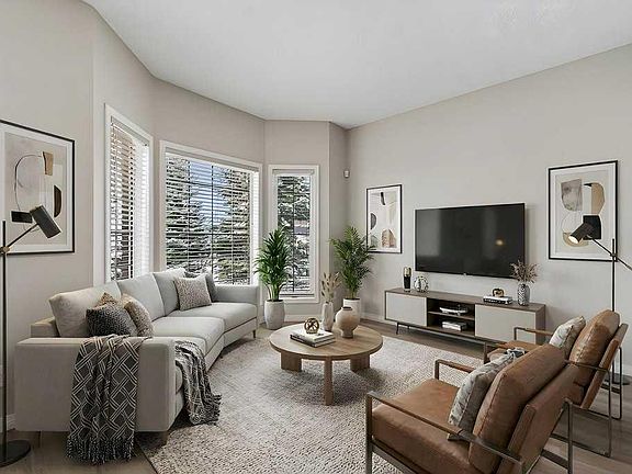 3rd image of 137 W Simcrest Hts SW