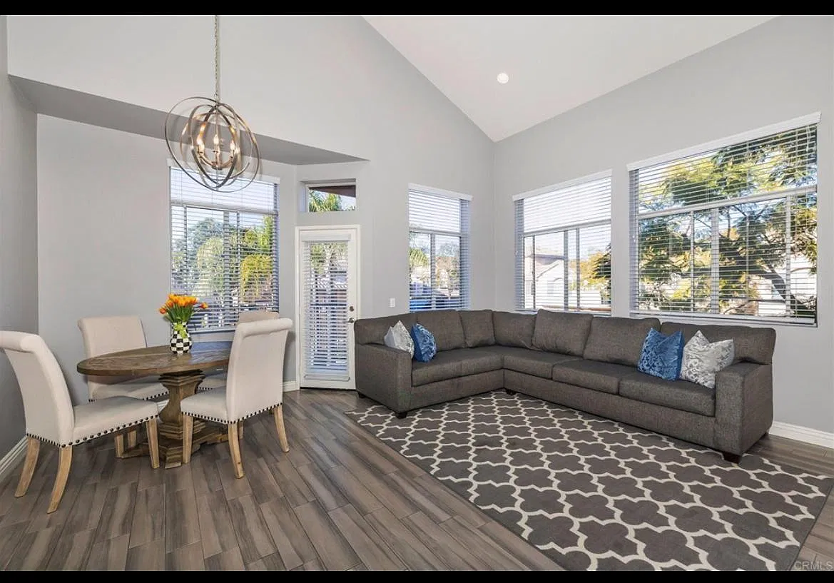 3 bed, 1250 sqft, $3,400 — Photo 2