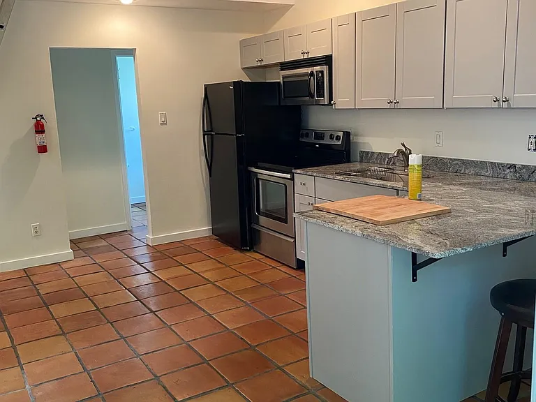 3011 Trafalgar Way #COTTAGE — Photo 9