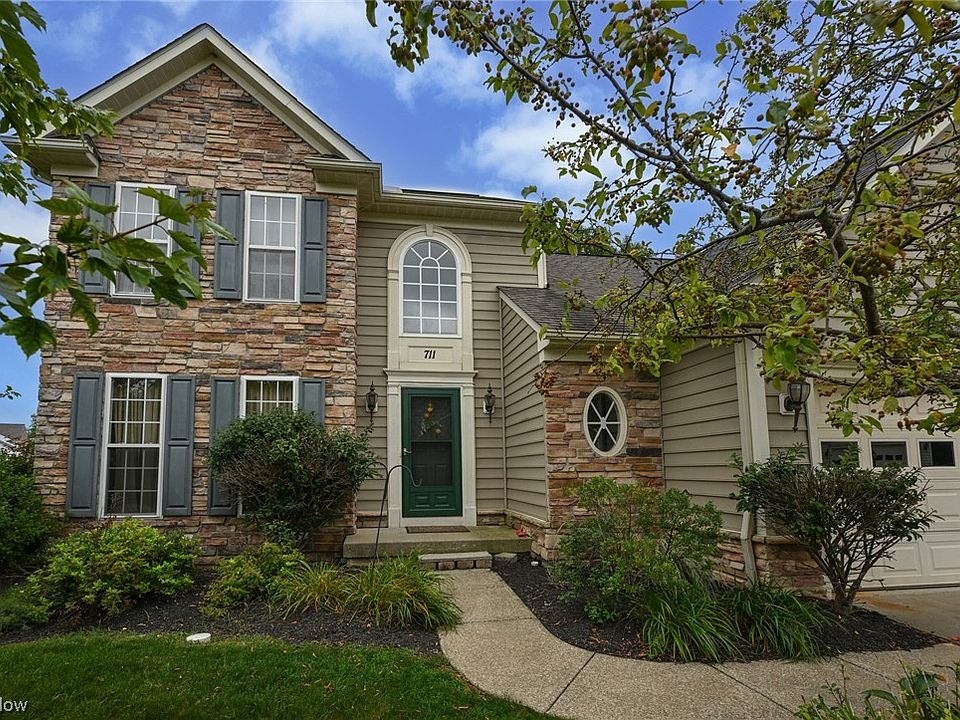 1st image of 711 Derby Way