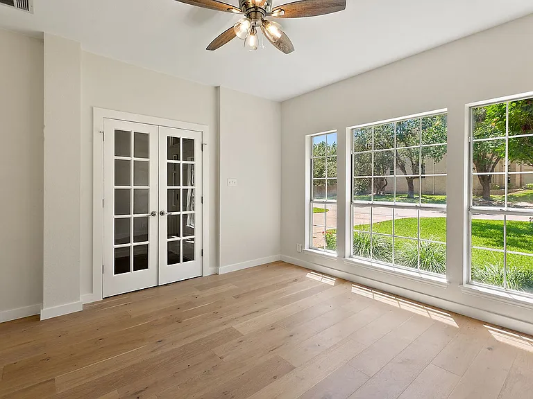 3811 Standfield Ct — Photo 16