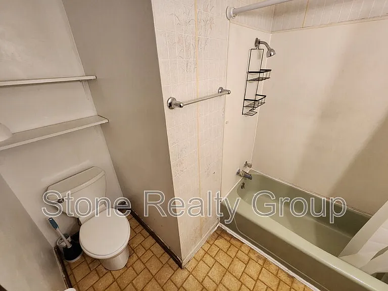 509 S 5th St #4 — Photo 7