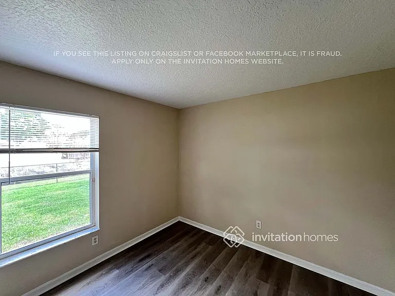 1933 SW Lennox St — Photo 15