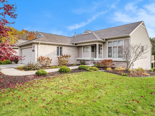 1940 Thorn Run Ct SE, Kentwood, MI 49546