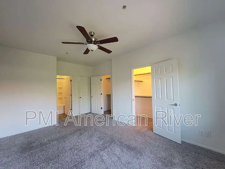 2001 Club Center Dr #8103 — Photo 7