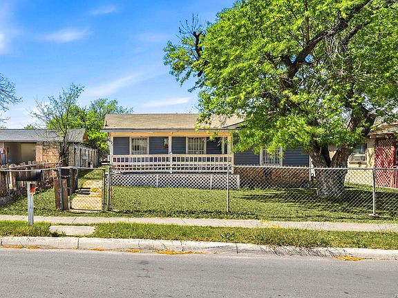 2nd image of 521 N San Joaquin