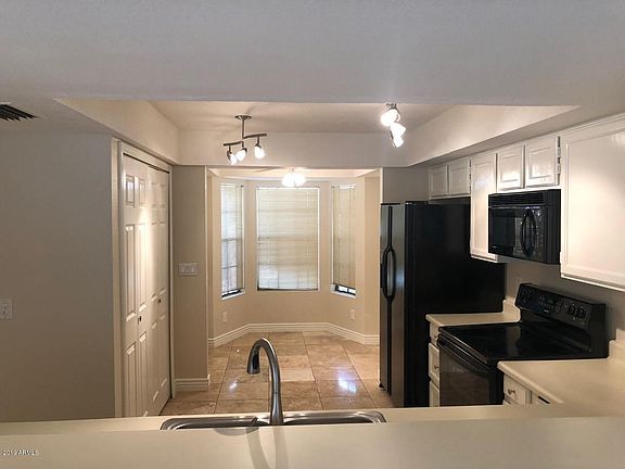 3rd image of 11139 E Yucca St
