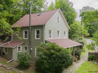 383 W Saugerties Rd, Saugerties, NY 12477