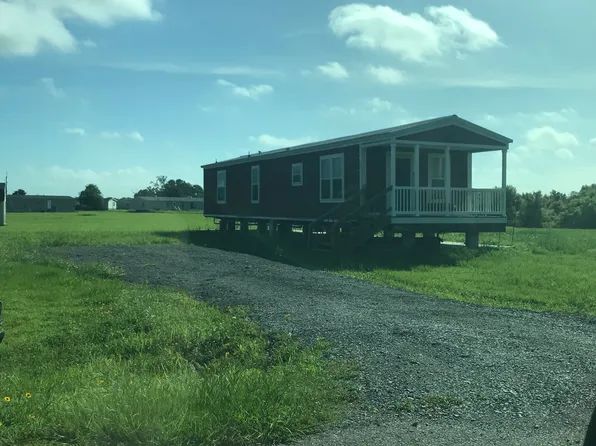 402 Samantha St, New Iberia, LA 70563