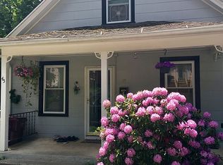 45 Neagle St, Naugatuck, CT 06770