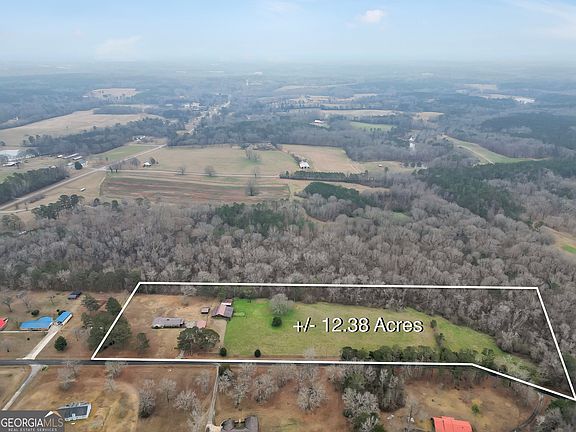 3rd image of 157 Greene Shade Rd