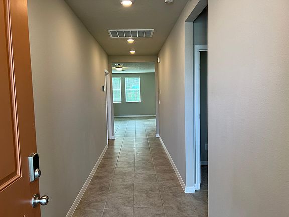 5th image of 331 Sarah Nicole Way