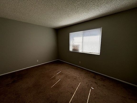 3rd image of 2622 Sextant Ave