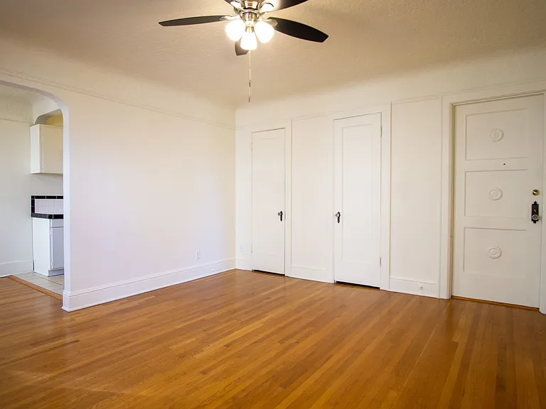 1944 NW Johnson St #301 — Photo 4