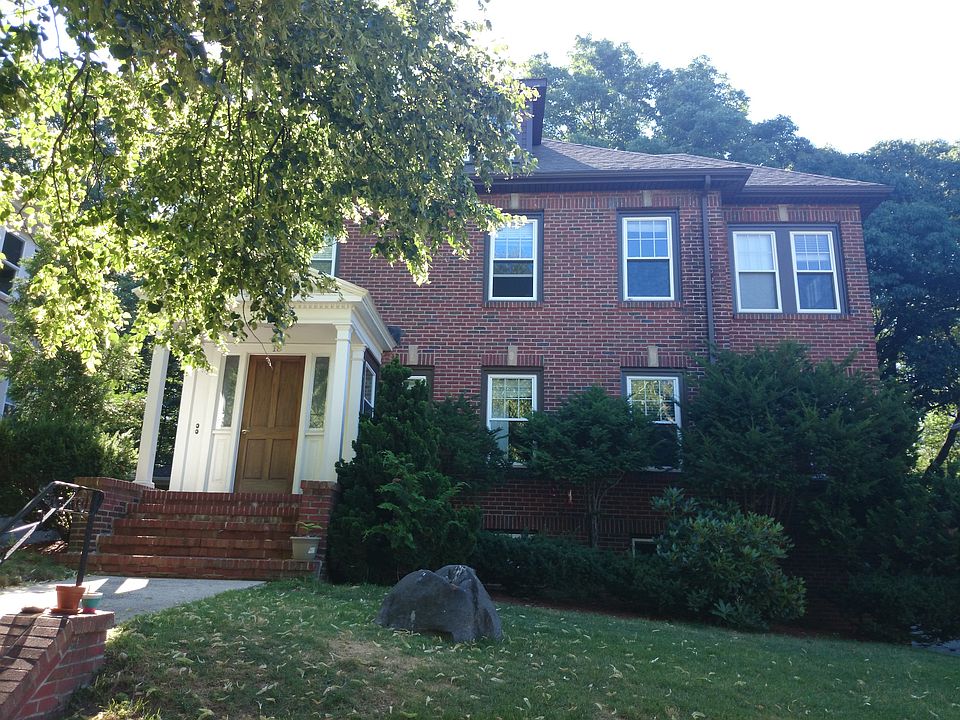 2nd image of 18 Wade St