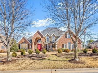 11 S Sherwood Dr, Rogers, AR 72758