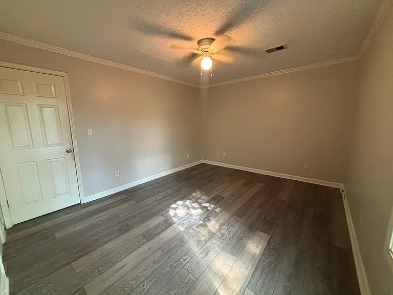1259 N Lea Ct SE #B — Photo 7