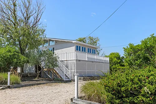 423 Dune Rd #A Photo 1