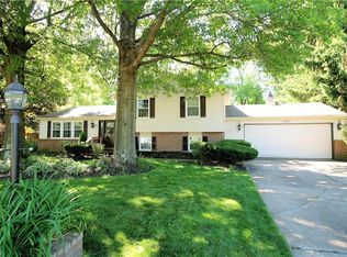 185 Forest Brook Blvd, Munroe Falls, OH 44262