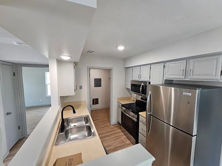 1717 S Cypress St #222 — Photo 7