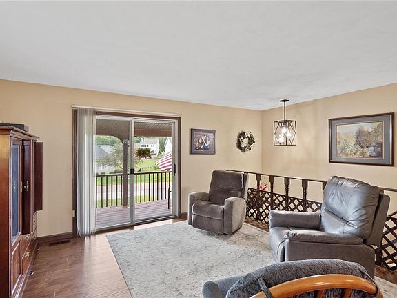 5th image of 1405 Britany Ct