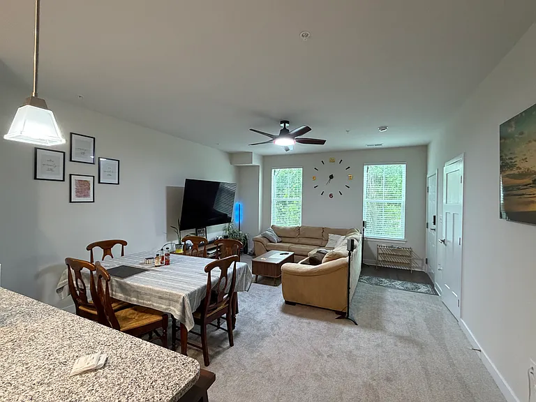 212 Matisse Pl #1 — Photo 2