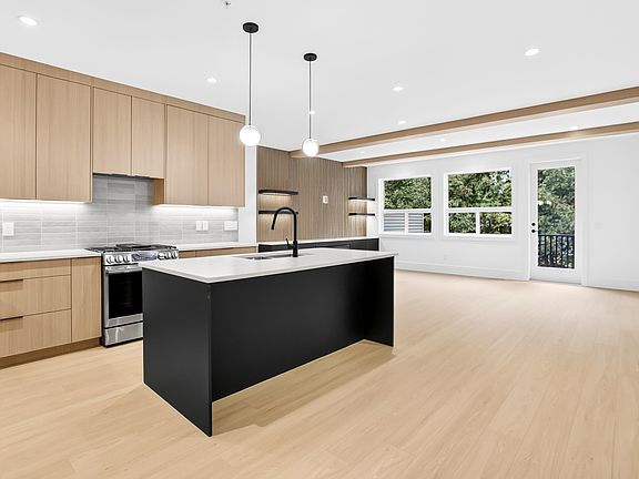 3rd image of 21747 River Rd #2