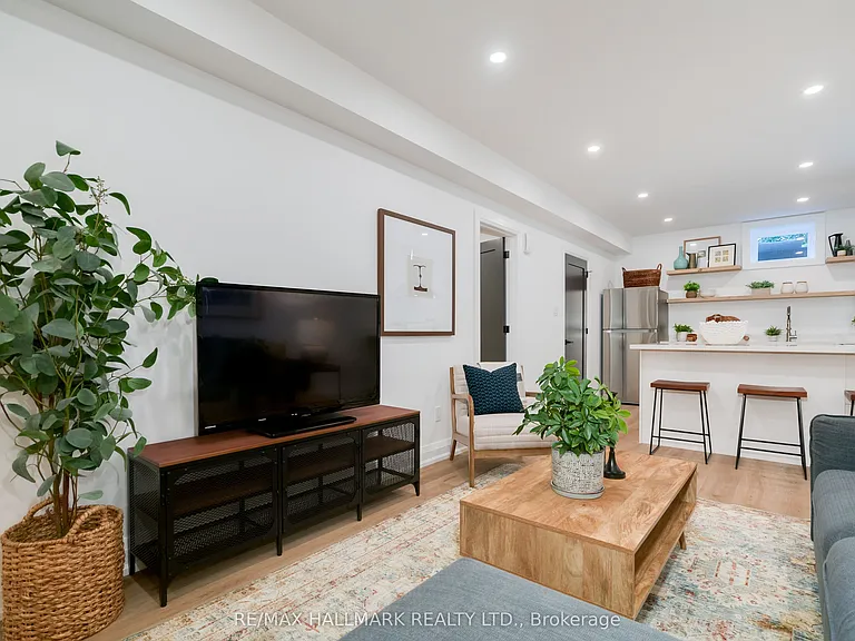 47 Park St #LOWER — Photo 13