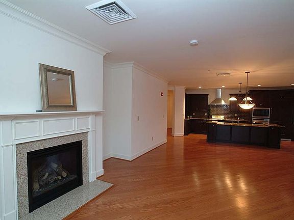 Oversized Great Room for Dining and Entertaining