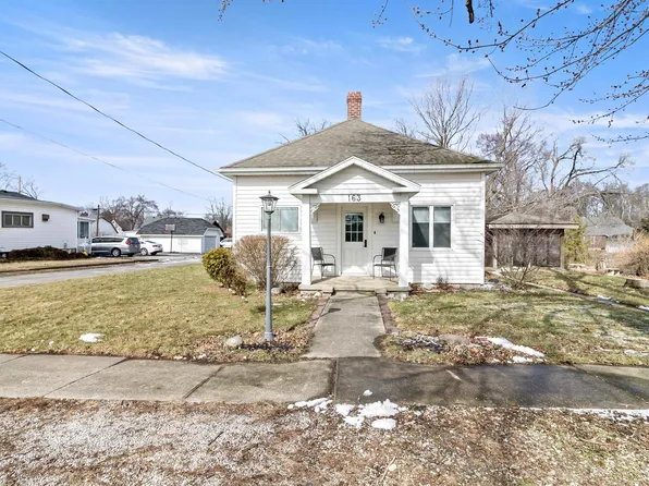 163 E Anson St, Upland, IN 46989