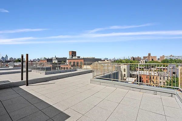 Sold by Compass | media 10