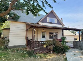 405 NW Dellah Avenue, Wilbur, WA 99185