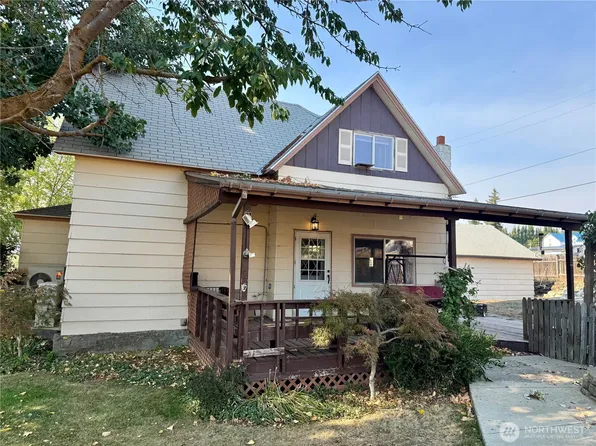 405 NW Dellah Avenue, Wilbur, WA 99185