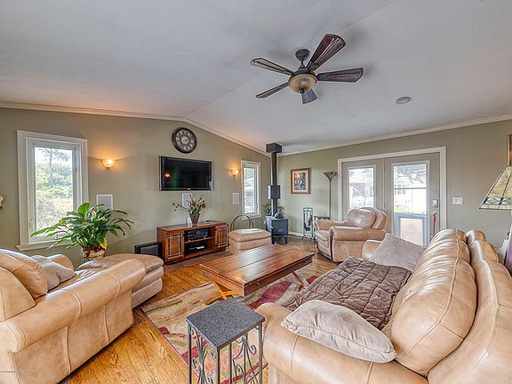 4th image of 11011 Stoney Brook Dr