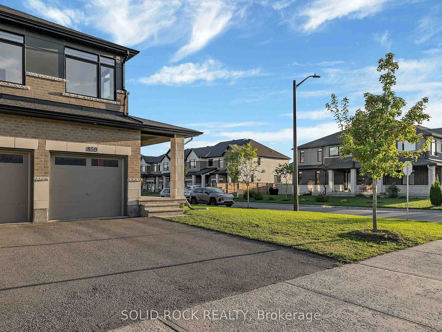 4 bed, $3,300 — Photo 2