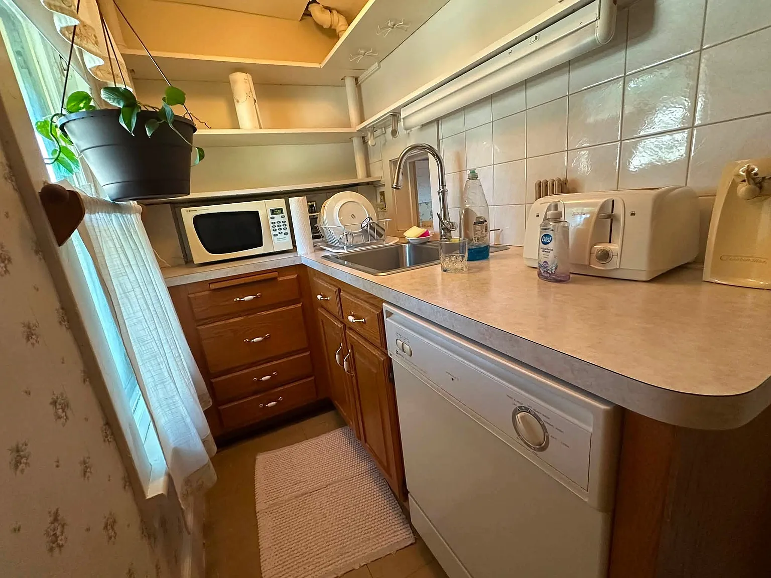 2 bed, 1260 sqft, $2,400 — Photo 3