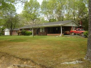 230 Yancey Ln, Crump, TN 38327