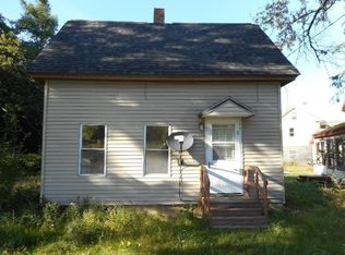 3 Lagrange Rd, Howland, ME 04448