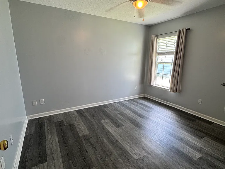 38 Kristins Dr — Photo 10