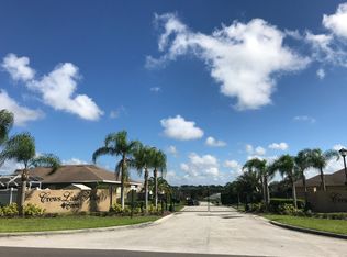 Crews Lake Crest Loop #28, Lakeland, FL 33813