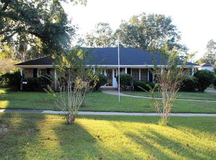 528 Hillcrest Rd, Mobile, AL 36608