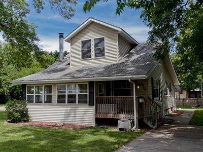 1940 Johnson Ave NW, Cedar Rapids, IA, 52405