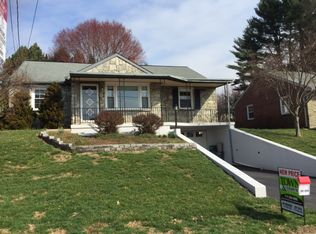 1325 Maple Ave, Lancaster, PA 17603